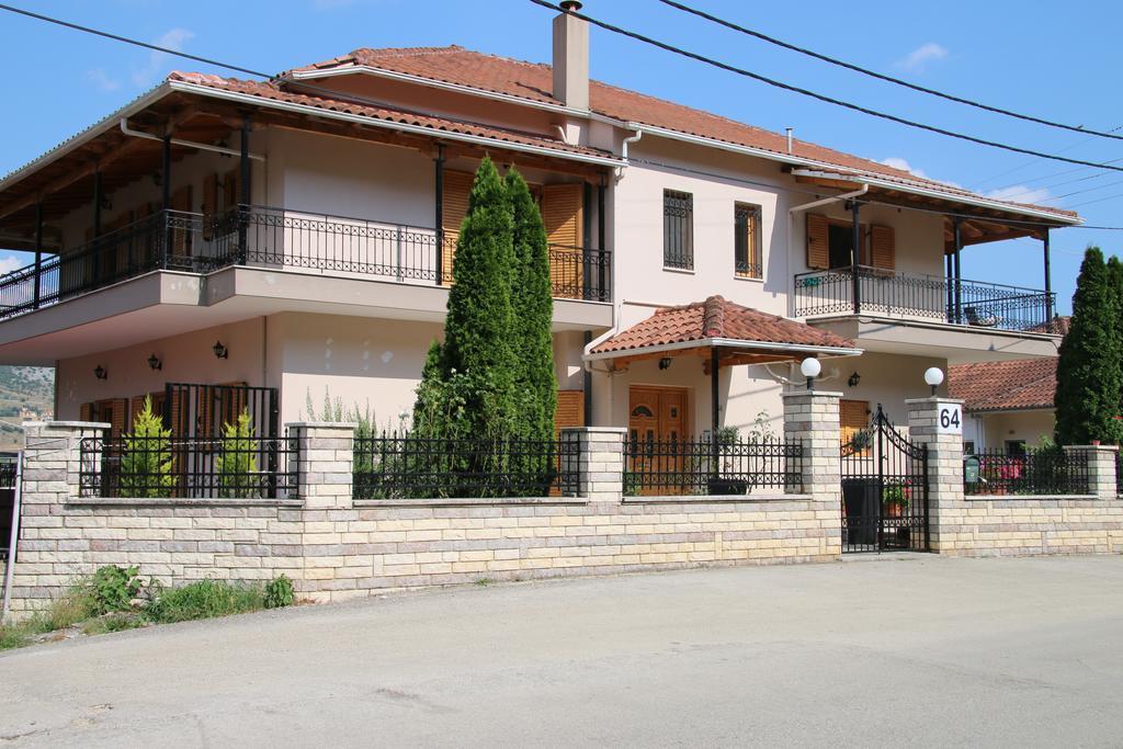 Cave Apartments Ioannina Bilik gambar