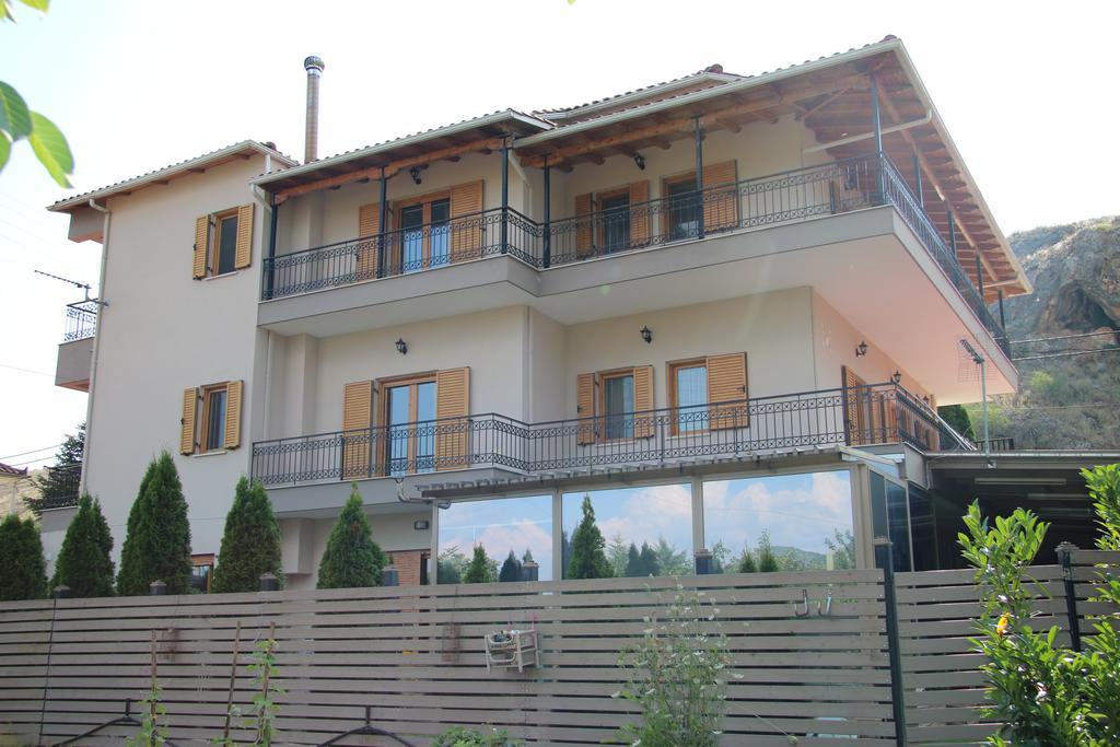 Cave Apartments Ioannina Bilik gambar